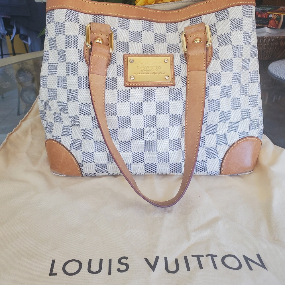 Louis Vuitton Purse